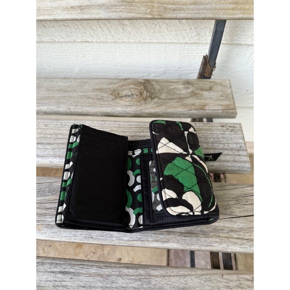 Vera Bradley Quilted Tri Fold Wallet Black Green White Floral Pattern - Picture 5 of 5